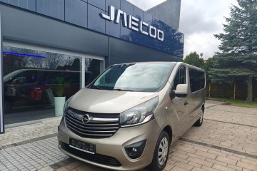 Opel Vivaro long,9-osobowy